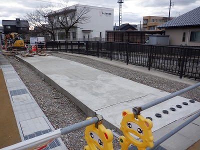 �����w�摜