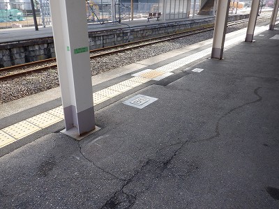 �����w�摜