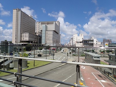 �����w�摜