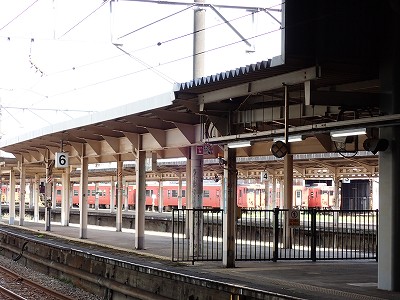 �����w�摜