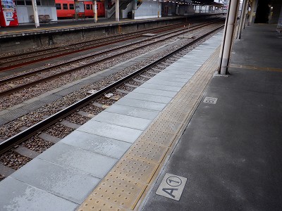 �����w�摜