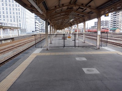 �����w�摜