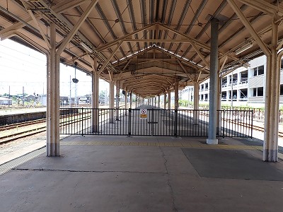 �����w�摜