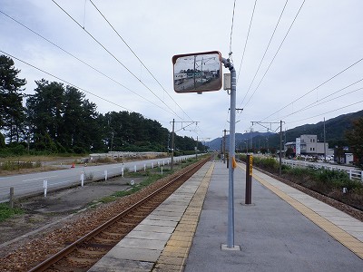 z{w摜