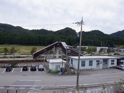 z{w摜