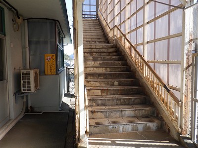 z{w摜