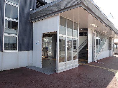 ������ԂȂ݉w�摜