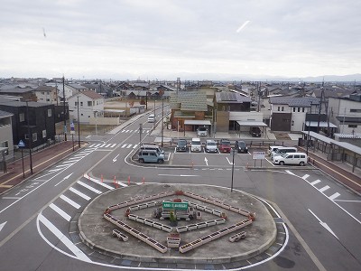 ������ԂȂ݉w�摜