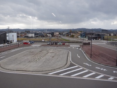 ������ԂȂ݉w�摜