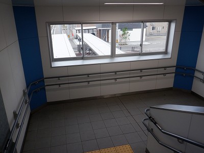 ������ԂȂ݉w�摜