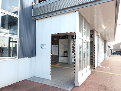 ������ԂȂ݉w�摜