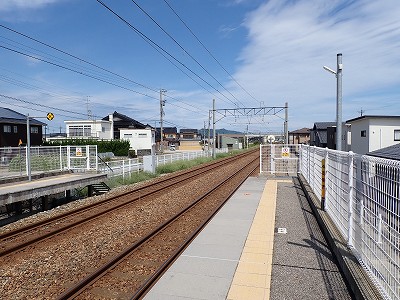 ������ԂȂ݉w�摜