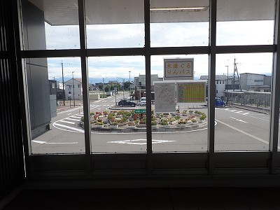 ������ԂȂ݉w�摜