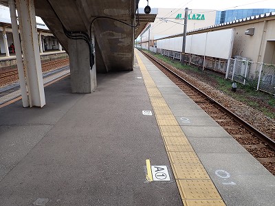 �����w�摜