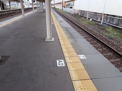 �����w�摜
