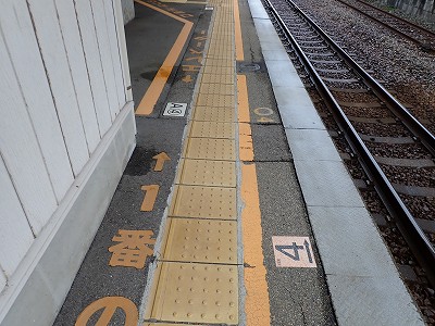 �����w�摜