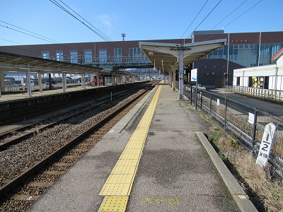 福岡駅側