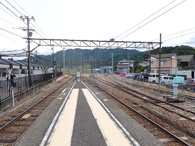�i�������w�摜