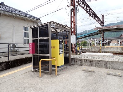 �i�������w�摜