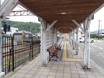 �i�������w�摜