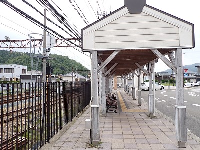 �i�������w�摜