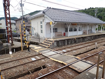 �i�������w�摜