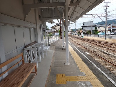 �i�������w�摜