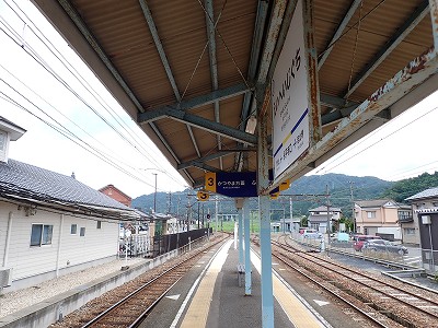 �i�������w�摜