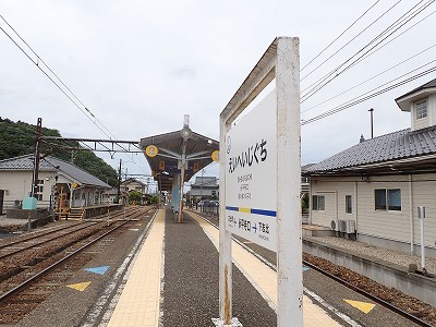 �i�������w�摜