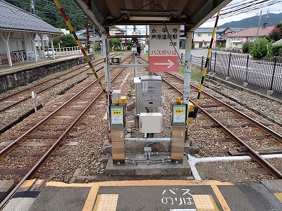 �i�������w�摜