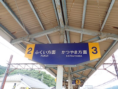 �i�������w�摜