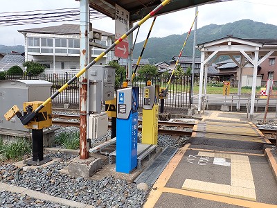 �i�������w�摜