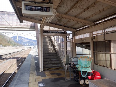 �����w�摜