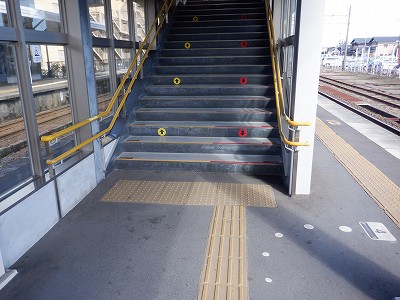 �����w�摜