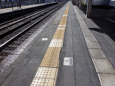 �����w�摜