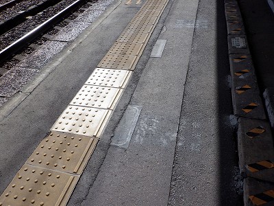 �����w�摜