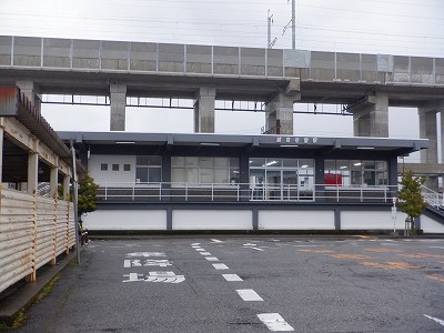 �z�O�ԓ��w�摜