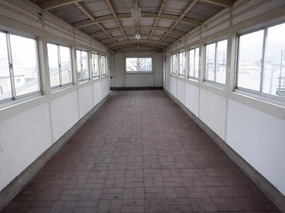 �z�O�ԓ��w�摜