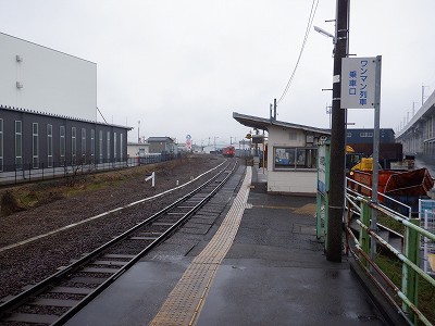 �z�O�ԓ��w�摜