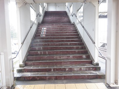 �z�O�ԓ��w�摜