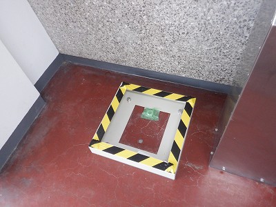 �z�O�ԓ��w�摜