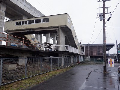 �z�O�ԓ��w�摜