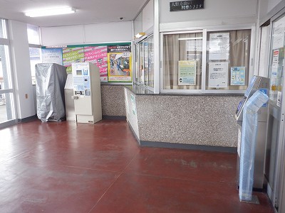 �z�O�ԓ��w�摜