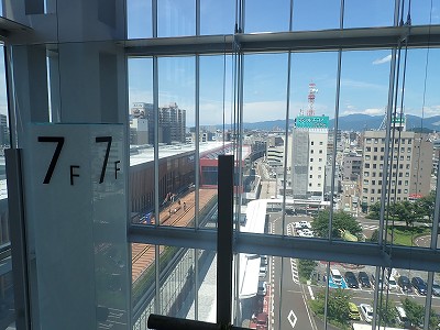 ����w�摜