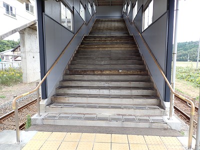 �טC�؉w�摜