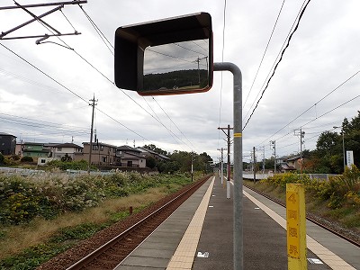 �טC�؉w�摜