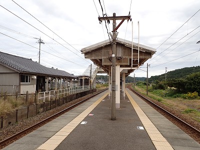 �טC�؉w�摜