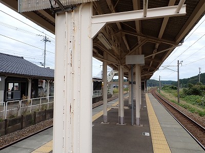 �טC�؉w�摜