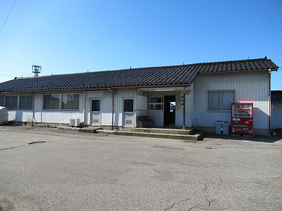 能町駅駅舎