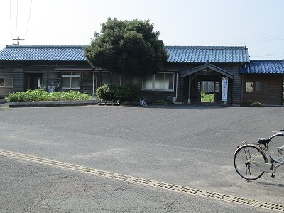 静間駅駅舎